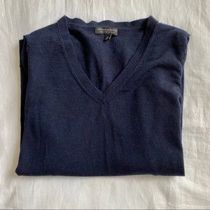 Banana Republic navy sweater